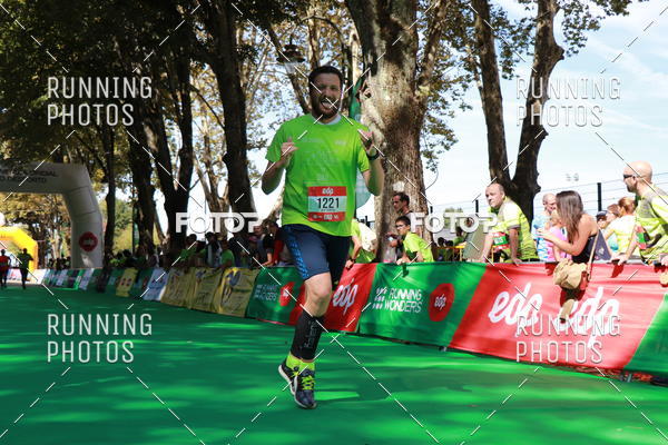 Buy your photos of the eventMeia Maratona Do 2017 on Fotop