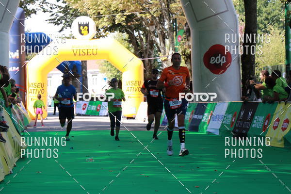 Buy your photos of the eventMeia Maratona Do 2017 on Fotop