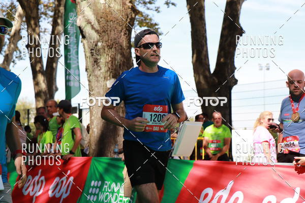 Buy your photos of the eventMeia Maratona Do 2017 on Fotop