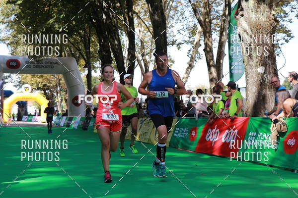 Buy your photos of the eventMeia Maratona Do 2017 on Fotop