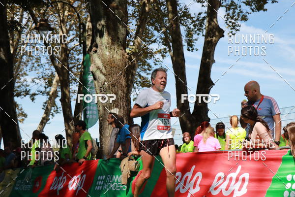 Buy your photos of the eventMeia Maratona Do 2017 on Fotop