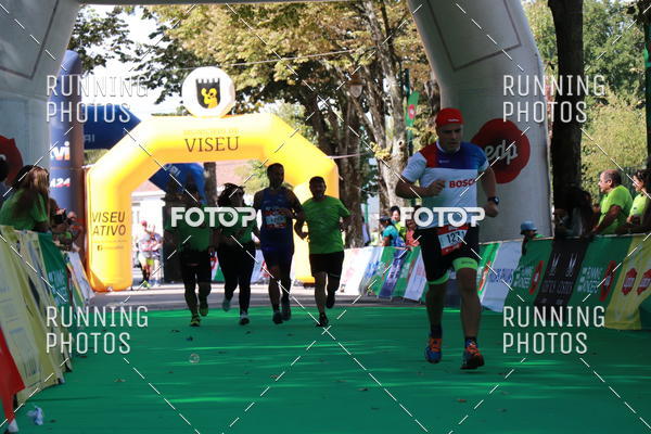 Buy your photos of the eventMeia Maratona Do 2017 on Fotop