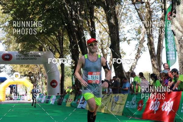 Buy your photos of the eventMeia Maratona Do 2017 on Fotop