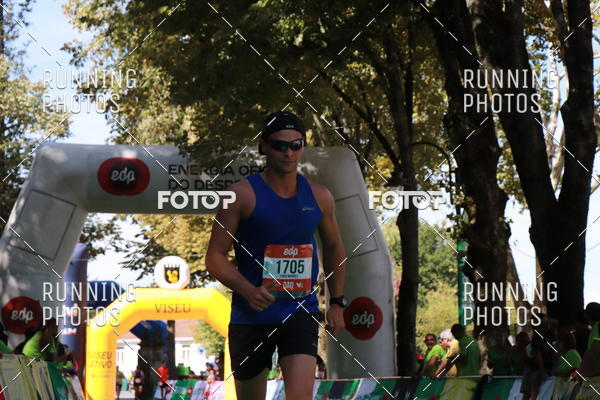 Buy your photos of the eventMeia Maratona Do 2017 on Fotop