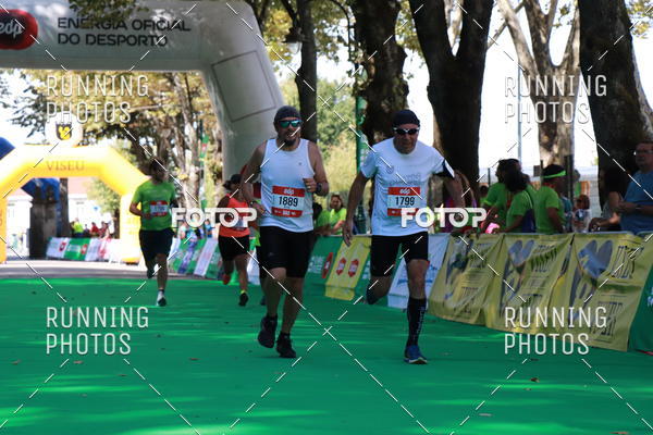 Buy your photos of the eventMeia Maratona Do 2017 on Fotop