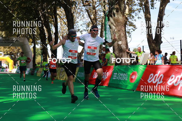 Buy your photos of the eventMeia Maratona Do 2017 on Fotop