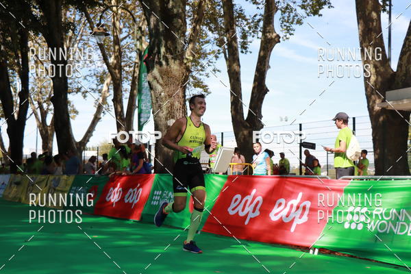 Buy your photos of the eventMeia Maratona Do 2017 on Fotop