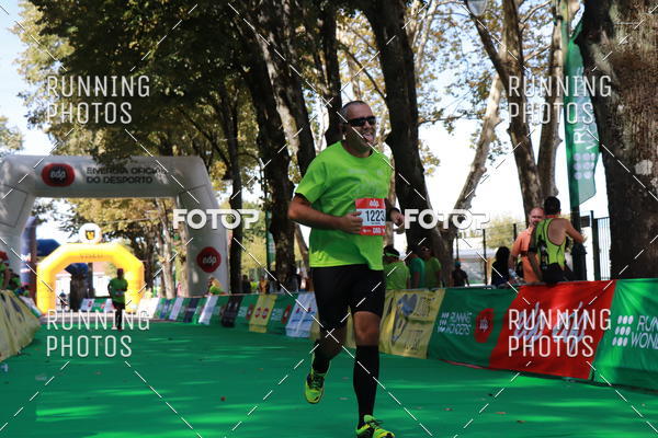 Buy your photos of the eventMeia Maratona Do 2017 on Fotop