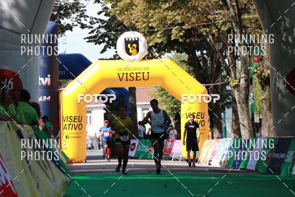 Buy your photos of the eventMeia Maratona Do 2017 on Fotop