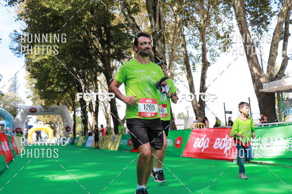 Buy your photos of the eventMeia Maratona Do 2017 on Fotop