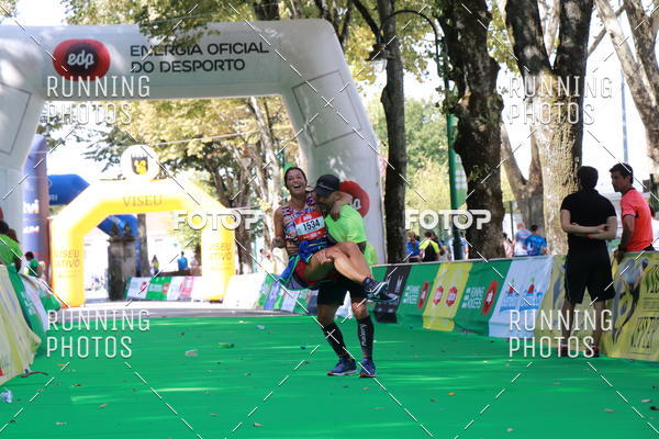 Buy your photos of the eventMeia Maratona Do 2017 on Fotop