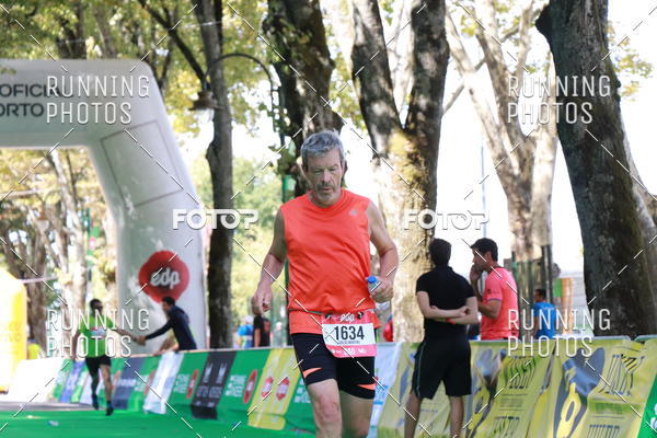 Buy your photos of the eventMeia Maratona Do 2017 on Fotop