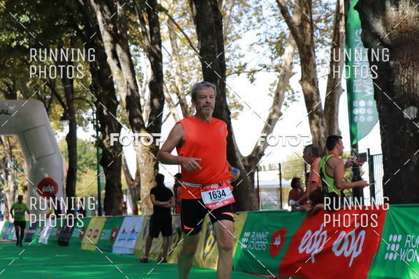 Buy your photos of the eventMeia Maratona Do 2017 on Fotop