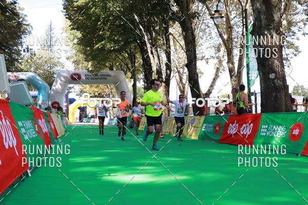 Buy your photos of the eventMeia Maratona Do 2017 on Fotop