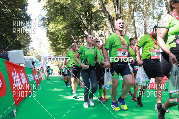 Buy your photos of the eventMeia Maratona Do 2017 on Fotop