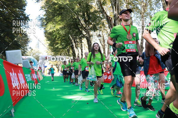 Buy your photos of the eventMeia Maratona Do 2017 on Fotop