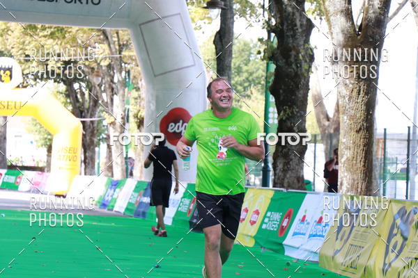 Buy your photos of the eventMeia Maratona Do 2017 on Fotop