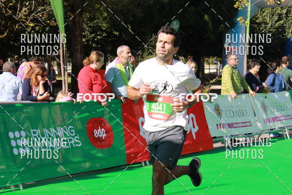 Compre suas fotos do eventoMeia Maratona Coimbra 2017 no Fotop