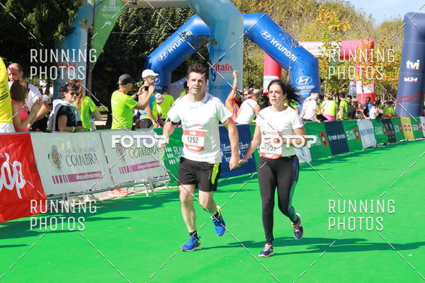 Buy your photos of the eventMeia Maratona Coimbra 2017 on Fotop