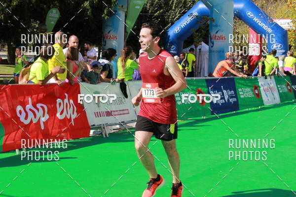 Buy your photos of the eventMeia Maratona Coimbra 2017 on Fotop