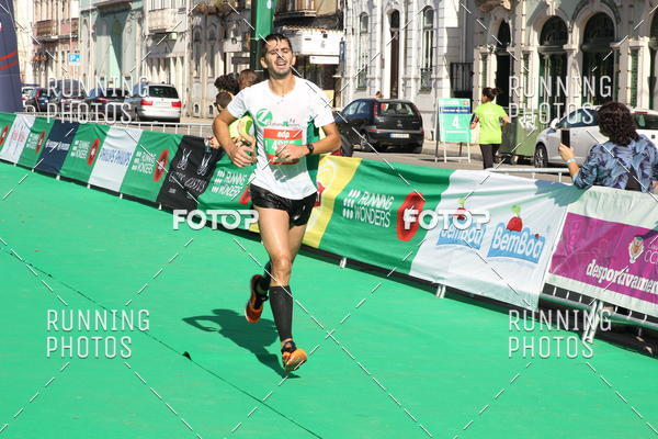Buy your photos of the eventMeia Maratona Coimbra 2017 on Fotop