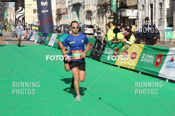 Buy your photos of the eventMeia Maratona Coimbra 2017 on Fotop
