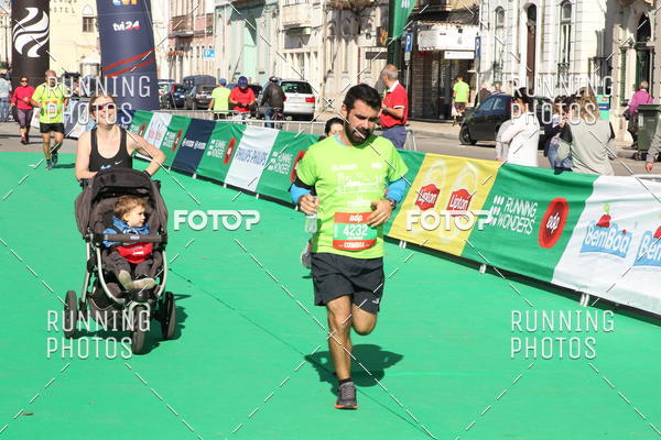 Buy your photos of the eventMeia Maratona Coimbra 2017 on Fotop
