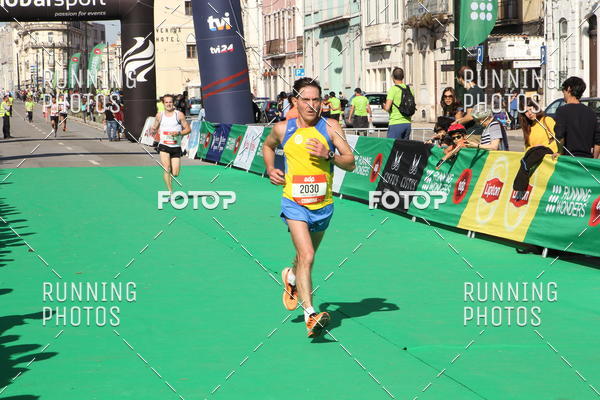 Buy your photos of the eventMeia Maratona Coimbra 2017 on Fotop