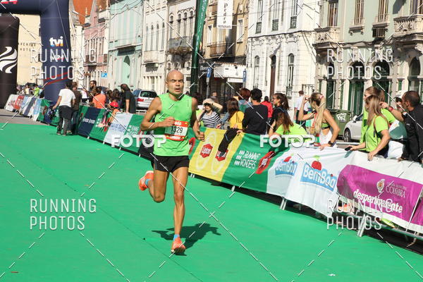 Buy your photos of the eventMeia Maratona Coimbra 2017 on Fotop
