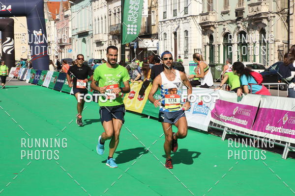 Buy your photos of the eventMeia Maratona Coimbra 2017 on Fotop