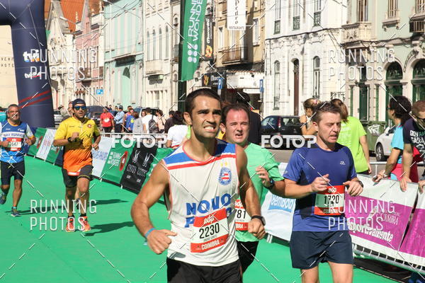 Buy your photos of the eventMeia Maratona Coimbra 2017 on Fotop