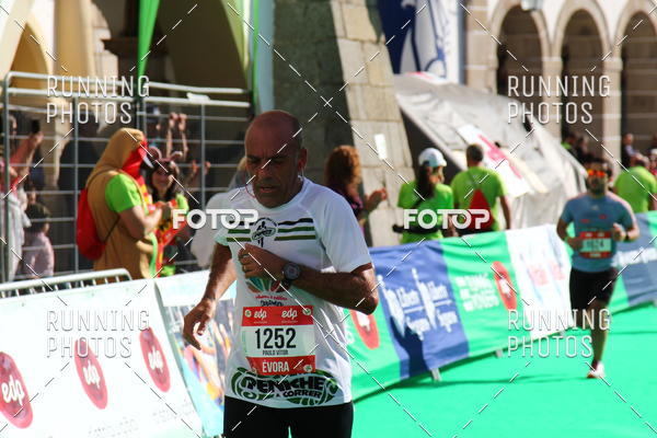 Buy your photos of the eventMeia Maratona vora 2017 on Fotop