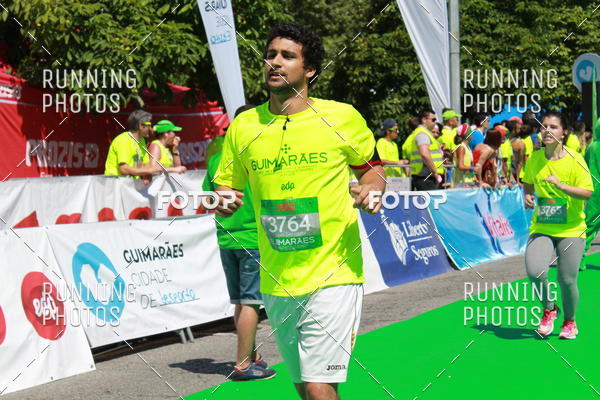 Buy your photos of the eventMeia Maratona Guimares 2016 on Fotop