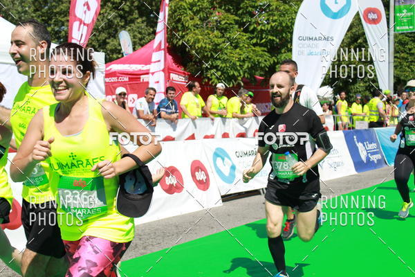Buy your photos of the eventMeia Maratona Guimares 2016 on Fotop