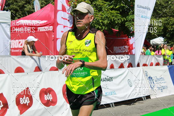 Buy your photos of the eventMeia Maratona Guimares 2016 on Fotop