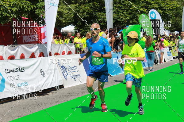 Buy your photos of the eventMeia Maratona Guimares 2016 on Fotop