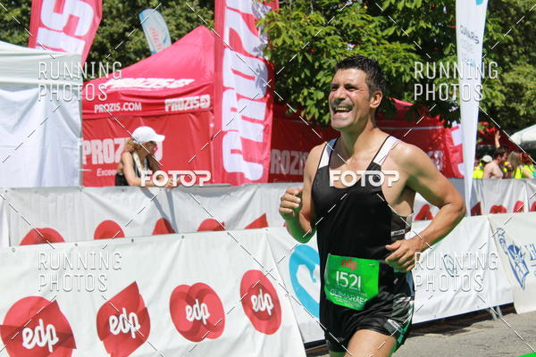 Buy your photos of the eventMeia Maratona Guimares 2016 on Fotop