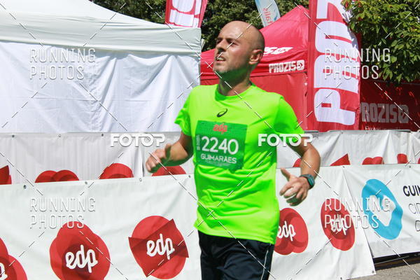 Buy your photos of the eventMeia Maratona Guimares 2016 on Fotop