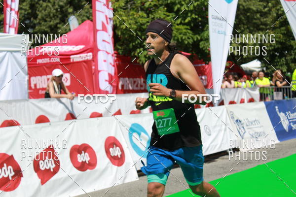 Buy your photos of the eventMeia Maratona Guimares 2016 on Fotop