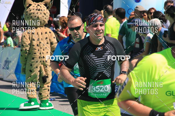Buy your photos of the eventMeia Maratona Guimares 2016 on Fotop