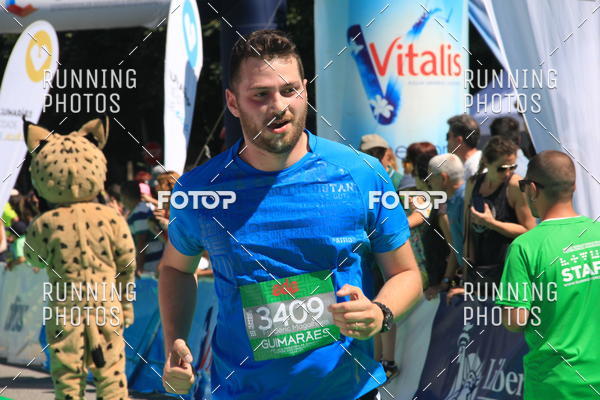 Buy your photos of the eventMeia Maratona Guimares 2016 on Fotop