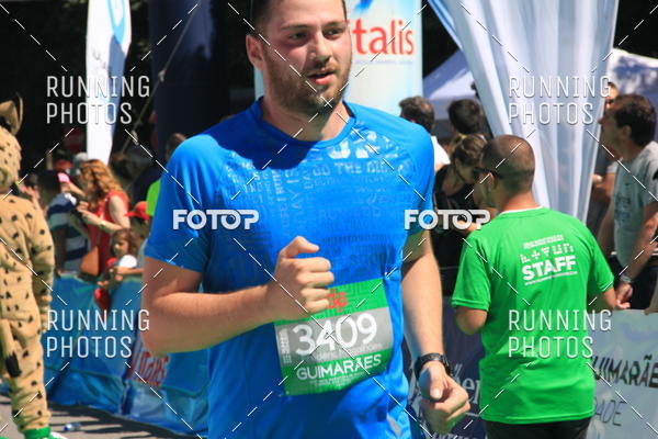 Buy your photos of the eventMeia Maratona Guimares 2016 on Fotop