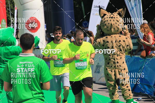 Buy your photos of the eventMeia Maratona Guimares 2016 on Fotop