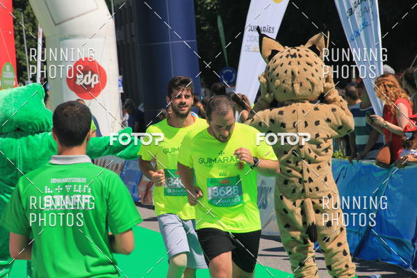 Buy your photos of the eventMeia Maratona Guimares 2016 on Fotop