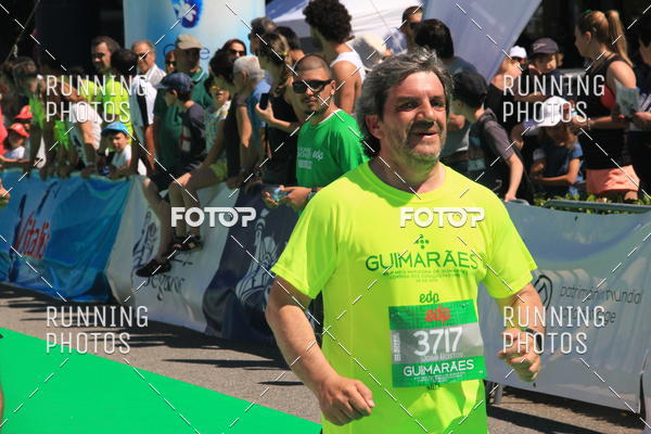 Buy your photos of the eventMeia Maratona Guimares 2016 on Fotop