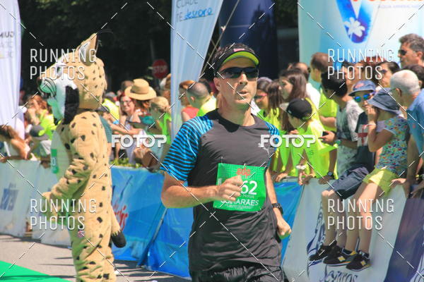 Buy your photos of the eventMeia Maratona Guimares 2016 on Fotop