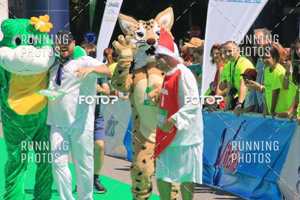 Buy your photos of the eventMeia Maratona Guimares 2016 on Fotop