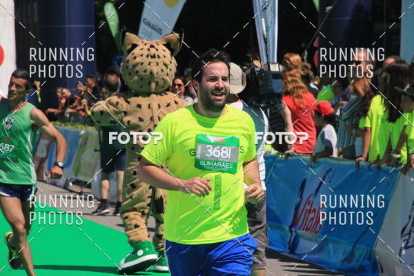 Buy your photos of the eventMeia Maratona Guimares 2016 on Fotop