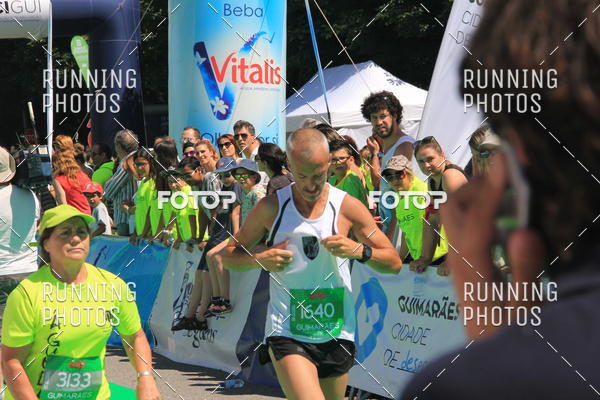 Buy your photos of the eventMeia Maratona Guimares 2016 on Fotop