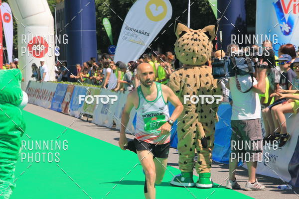 Buy your photos of the eventMeia Maratona Guimares 2016 on Fotop